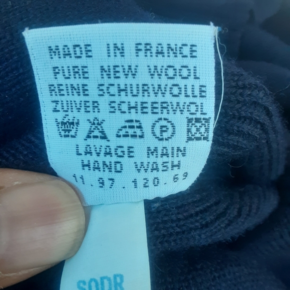 Saint James Button Shoulder Breton Wool Sweater, Made In France, BARELY PRE-WORN - Picture 14 of 15